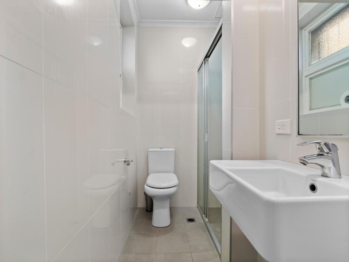 Private Room for 4 People (Private Bathroom)